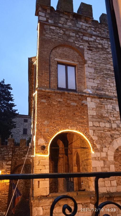 La Casa Di Lisa Apartman Suvereto Kültér fotó